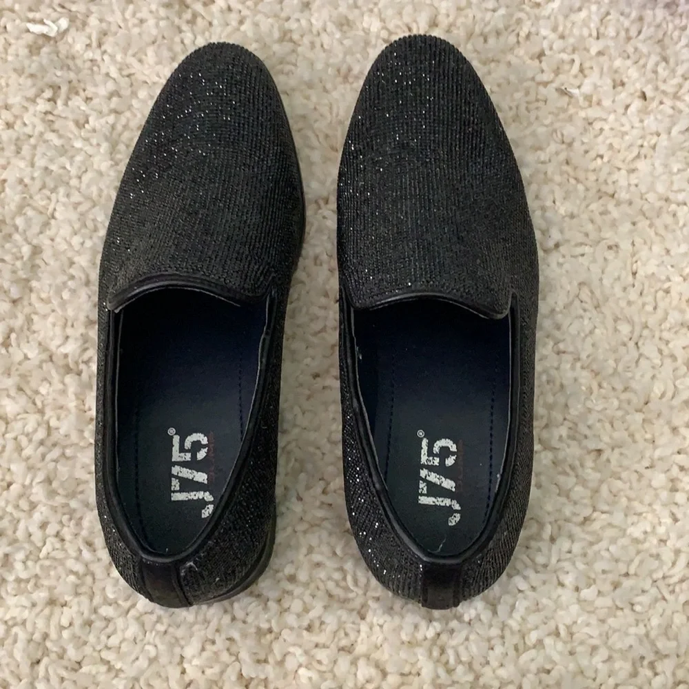 J75 men’s lavish slip on dress shoes. NWOT. Retail 150‎